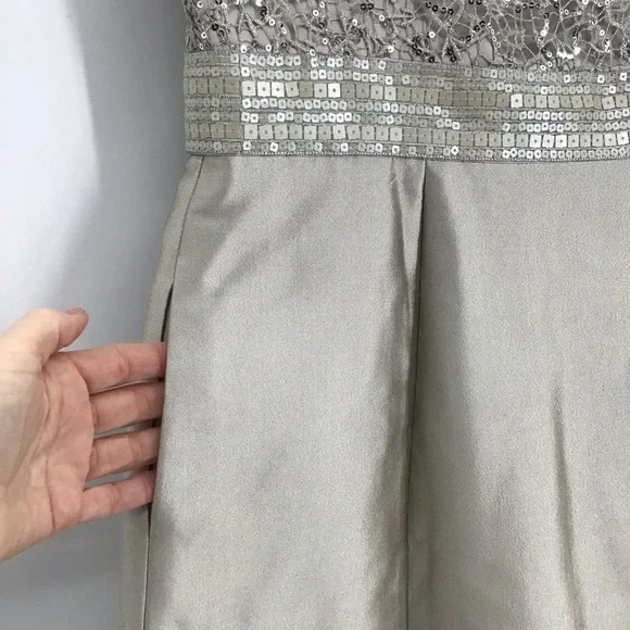 Kay Unger NWT Moir Lace Sequin Lace Wedding Formal Party Dress Silver Size 10 - Picture 7 of 13